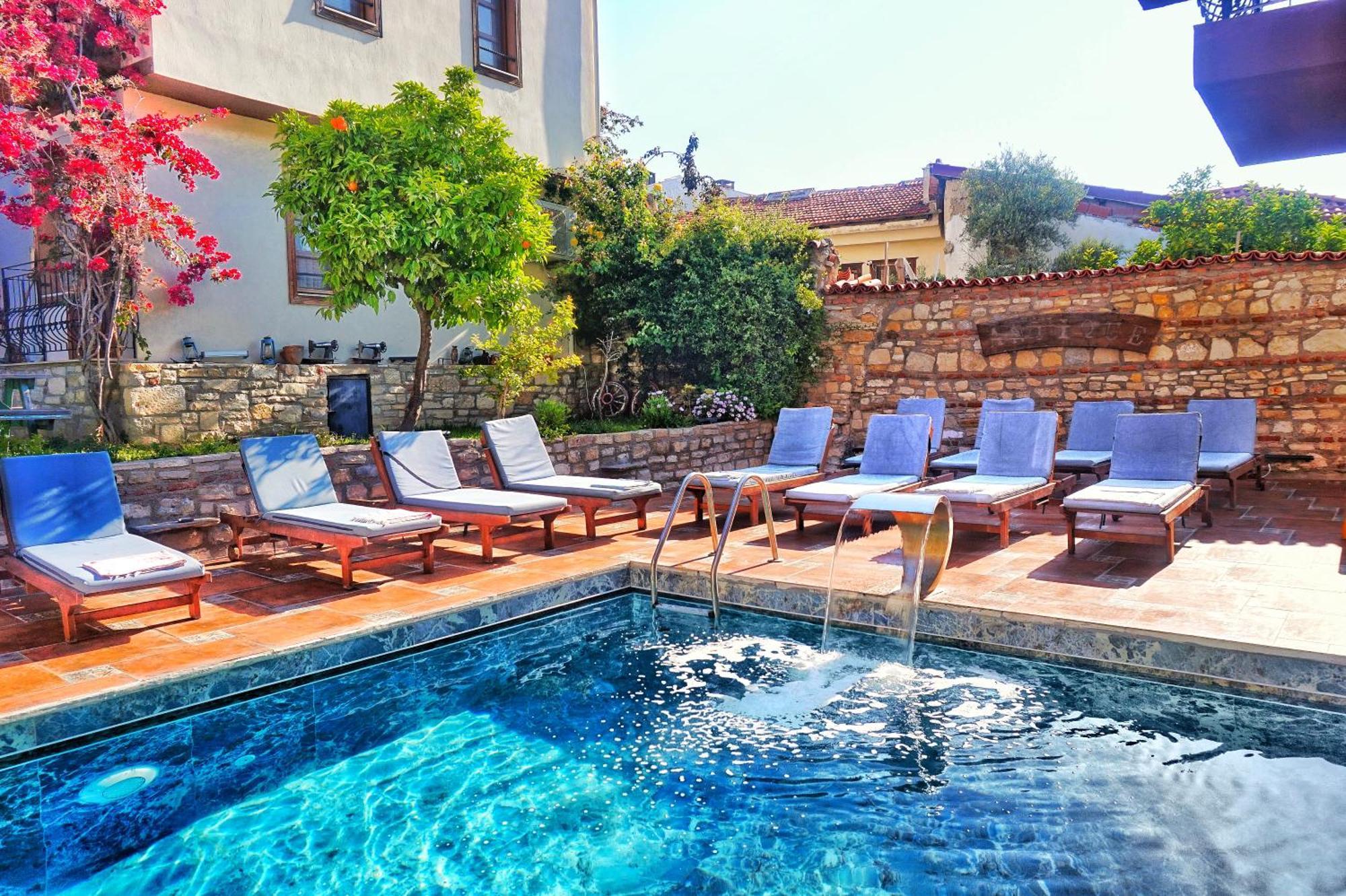 Kusadasi Sezgins Boutique Rooms Extérieur photo
